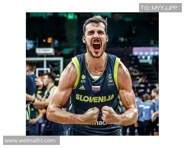 德国足球白人球星实力榜:从历史到现役球员的综合排名分析 德国足球白人球星实力榜:从历史到现役球员的综合排名分析