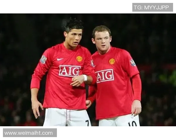 足球场双雄争霸:梅西与C罗巅峰对决的历史意义与传奇之路 足球场双雄争霸:梅西与C罗巅峰对决的历史意义与传奇之路