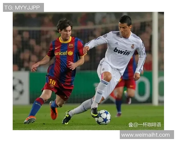 足球巨星风采展示全球球员精彩瞬间与经典动作解析