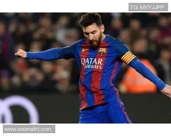 现役足坛巨星风采：从梅西到C罗，谁能称霸未来足球世界